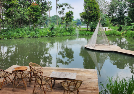 Tempat nongkrong outdoor di Pamulang