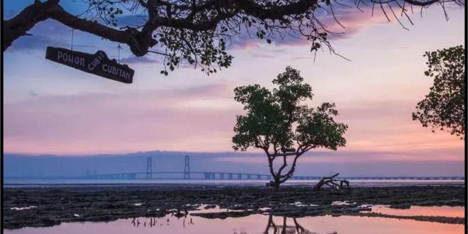 Pantai Goa petapa Madura